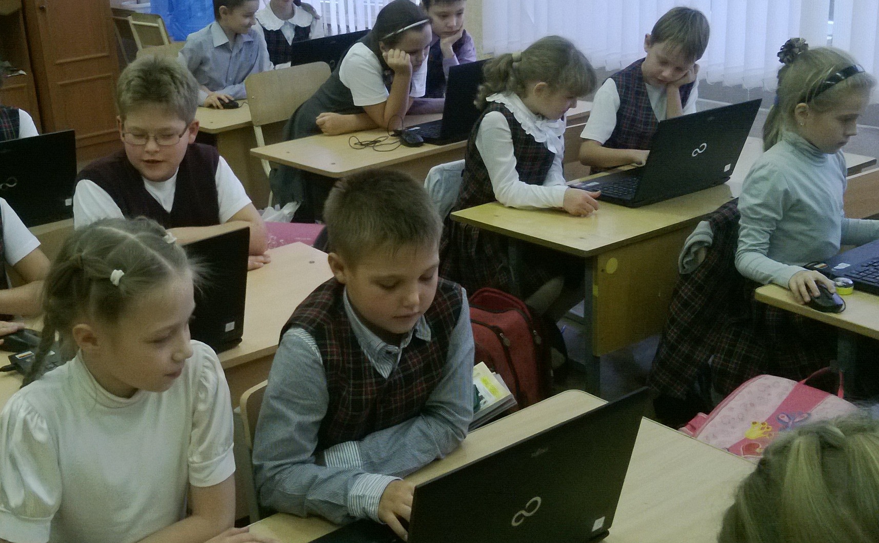 Реализация ИКТ в начальной школе с использованием мобильного класса