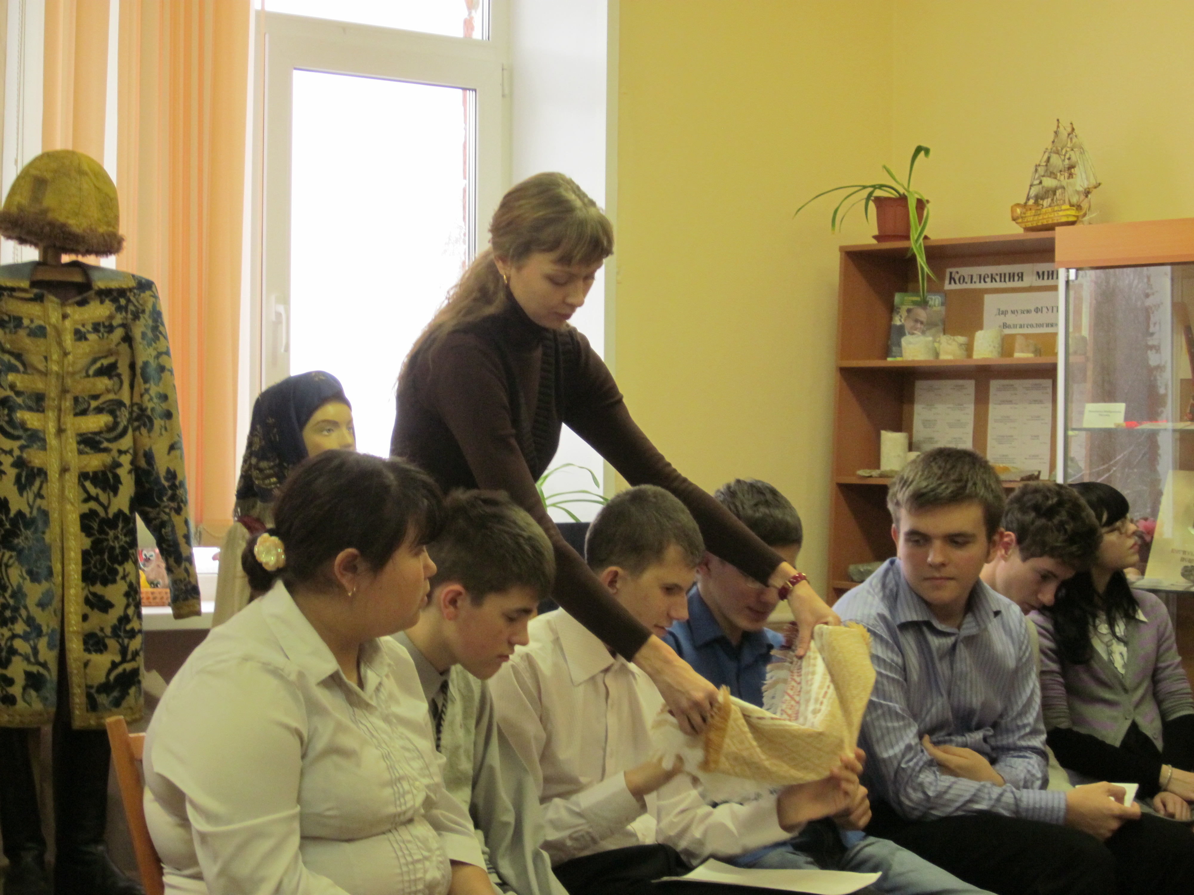 Разработка урока по географии на тему Народные промыслы Нижегородской области (9 класс)