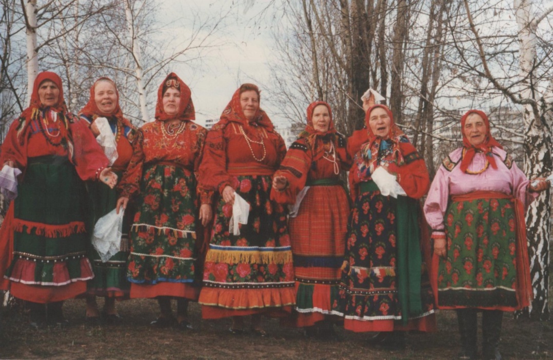 Сев фольклор. Село Пчелиновка Бобровский район. Село Пчелиновка Воронежской области. Народный костюм Воронежской губернии село Пчелиновка. Пчелиновка Воронежская область костюм.