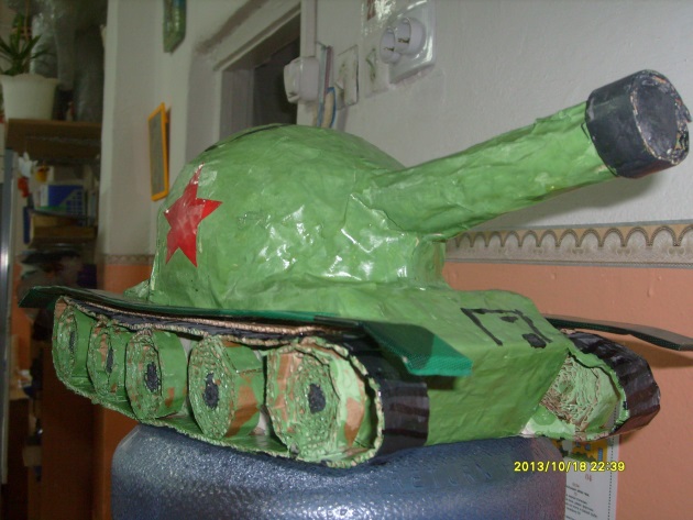 Мастер-класс Изготовление танка техникой папье-маше