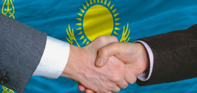 Статья на тему: Дружба, скрепленная веками, посвященная 25-летию установления дипломатических отношений Республики Казахстан со странами ближнего и дальнего зарубежья.