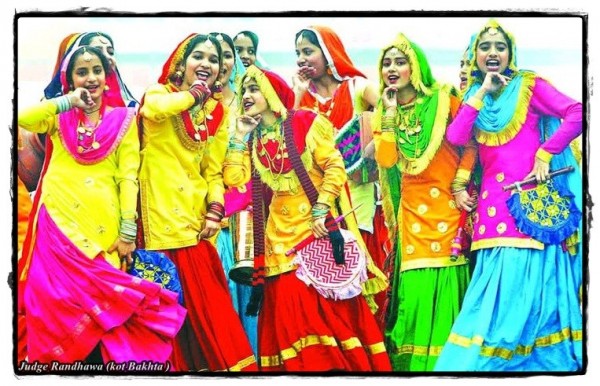 Абхиная - как аспект национального индийского танцевального фольклора