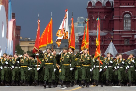 Внеклассное мероприятие по физической культуре Красив в строю, силен в бою !