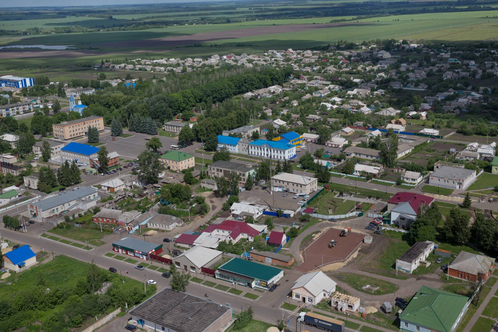 Село курганское. Поныри Курская область. Поселок Поныри. Школа Поныри Курская область. Поселок новый мир Курганская область.