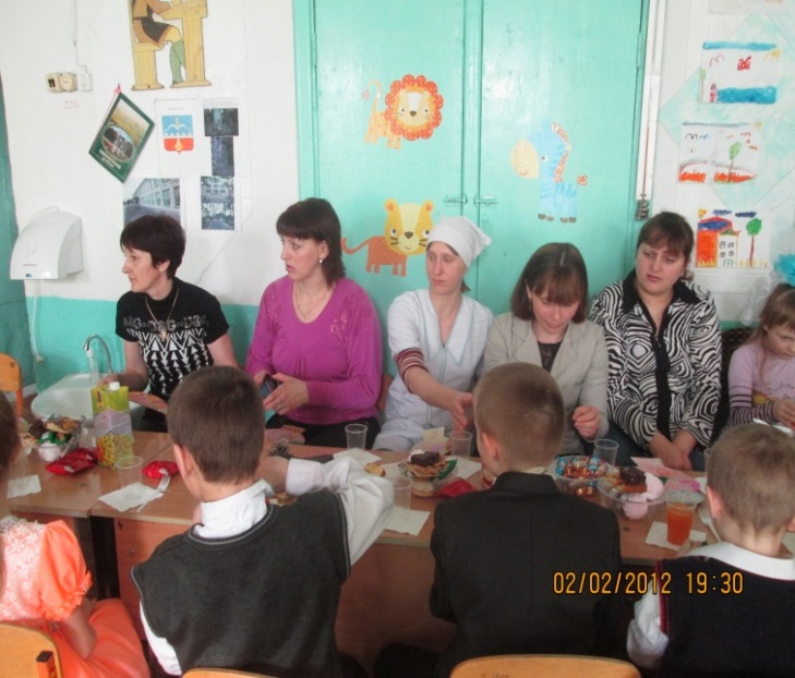 Праздник в 1 классе учитель Думенко Г.Н. «Мама милая моя!»