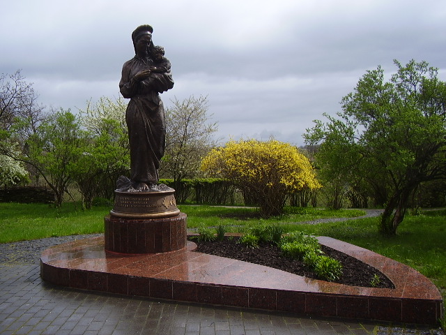 З тобою в серці, любий краю, на світі Божому живу