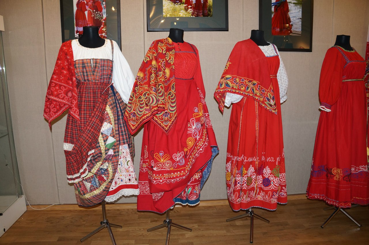 Традиционная русская одежда женская