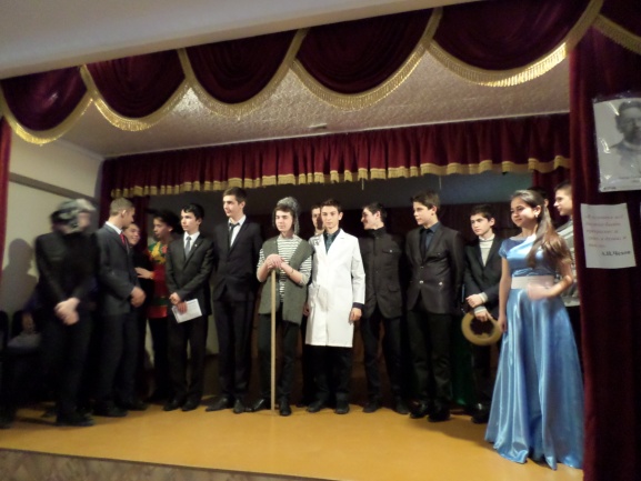Театральная постановка по творчеству А.П. Чехова к литературному вечеру: «Чехов смеётся»
