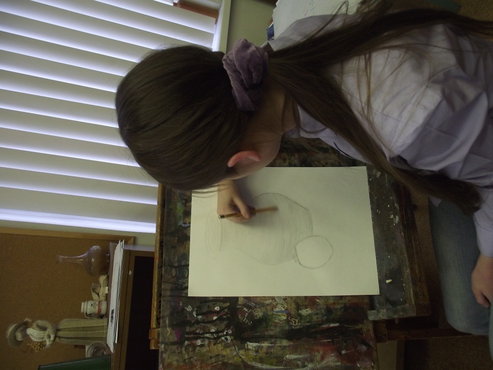 Урок «Рисунок простого натюрморта графическим карандашом (изображение объемных предметов)»