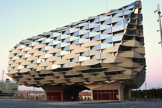 Статья 62 самых необычных и невероятных зданий в мире
