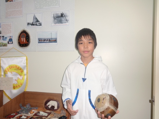 Экспонат школьного музея - эскимосский мяч