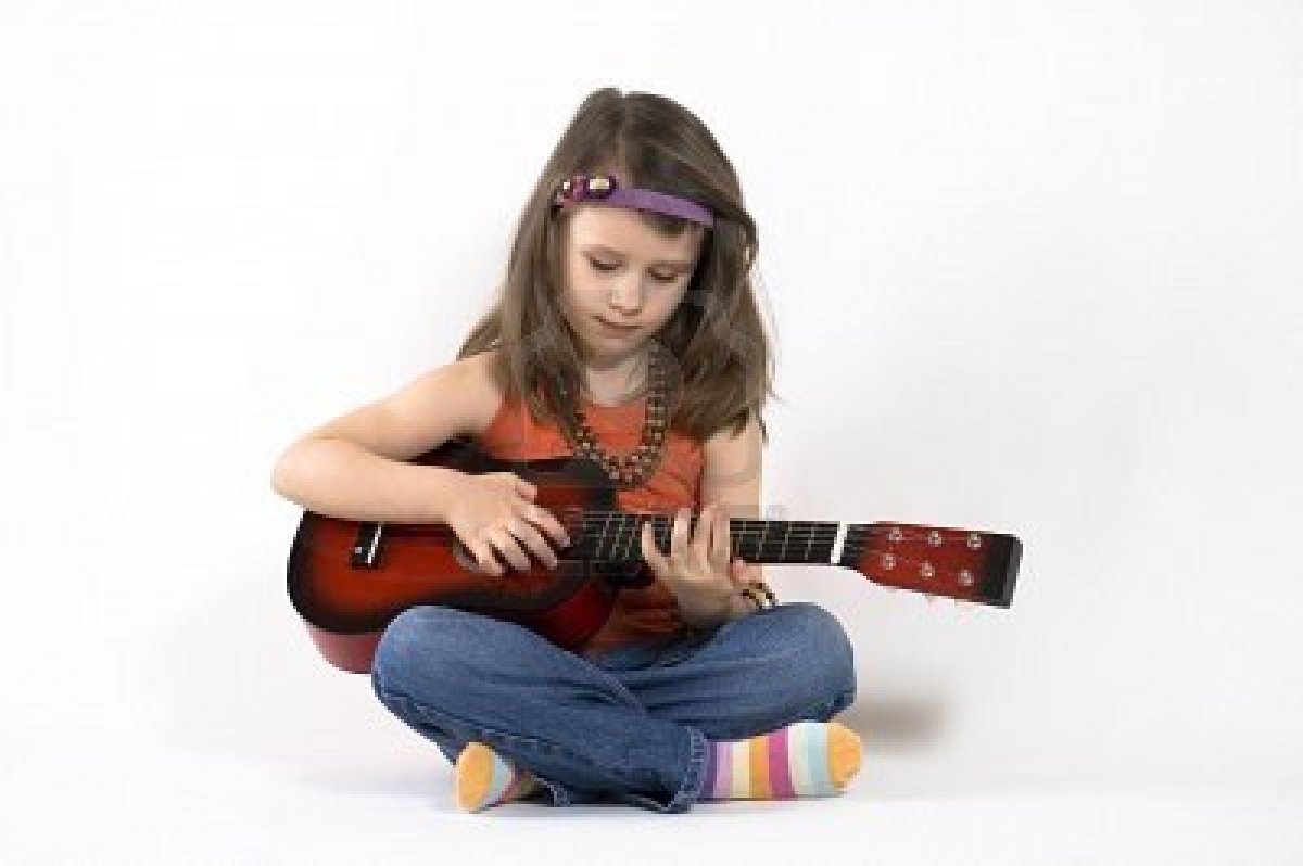 Предметные картинки со стихами для детей дошкольного возраста Музыкальные инструменты.