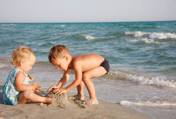 Буклет для педагогов и родителей Игры с песком для детей дошкольного возраста