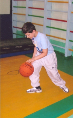 Урок по физической культуре для 1 класса «Баскетбол. Ведение мяча на месте» (ФГОС)