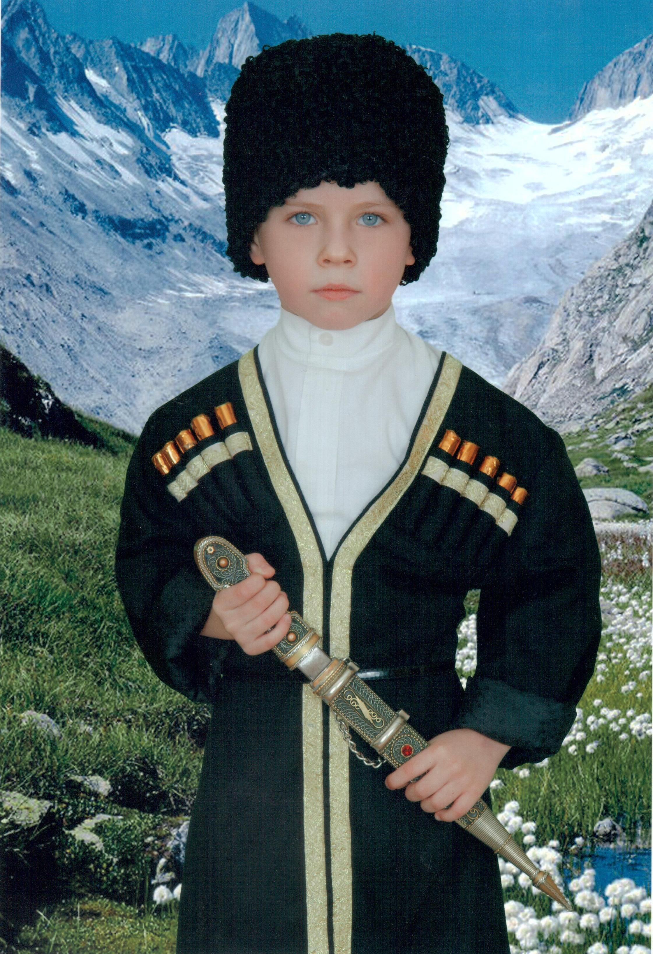 Проект на тему: Осетинский национальный мужской костюм