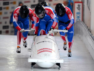 Виды спорта входящие в программу зимних Олимпийских Игр.